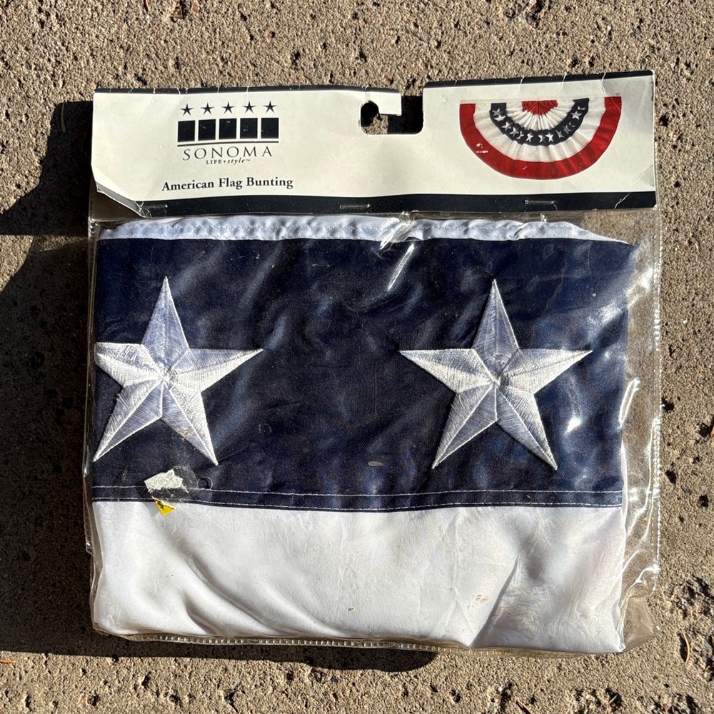 2006 Deadstock Sonoma American U.S. Bunting Fan Flag Embroidered Banner Grommets